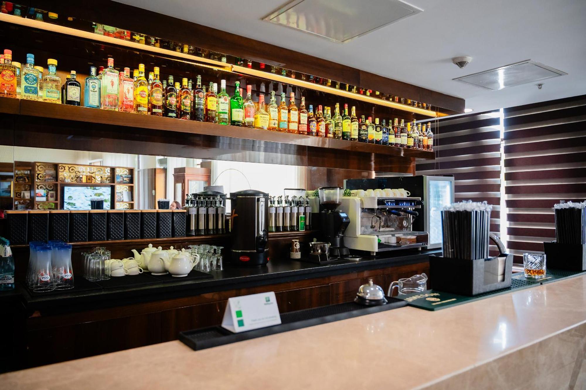 Holiday Inn Aktau By Ihg Exterior foto