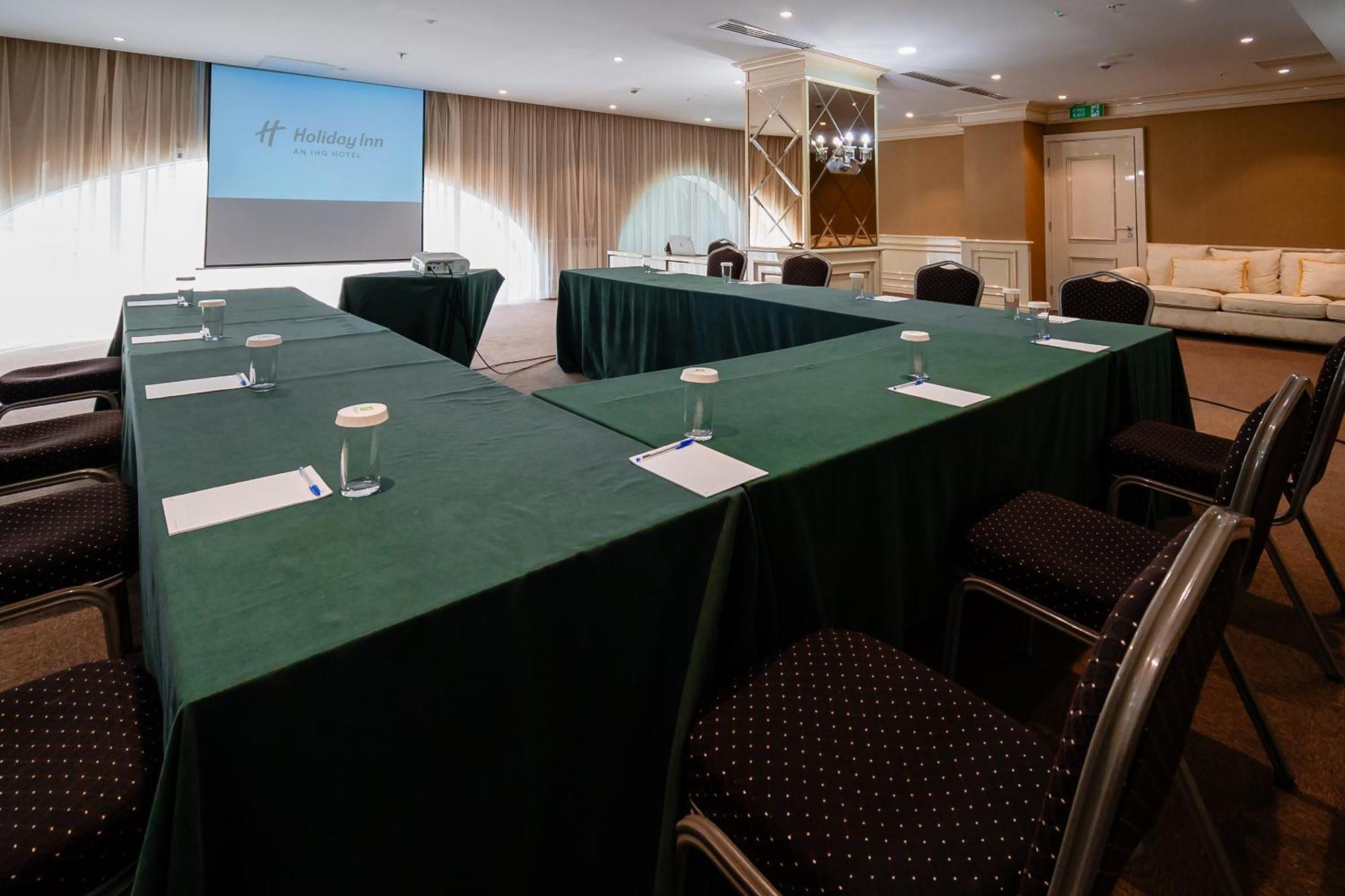 Holiday Inn Aktau By Ihg Exterior foto