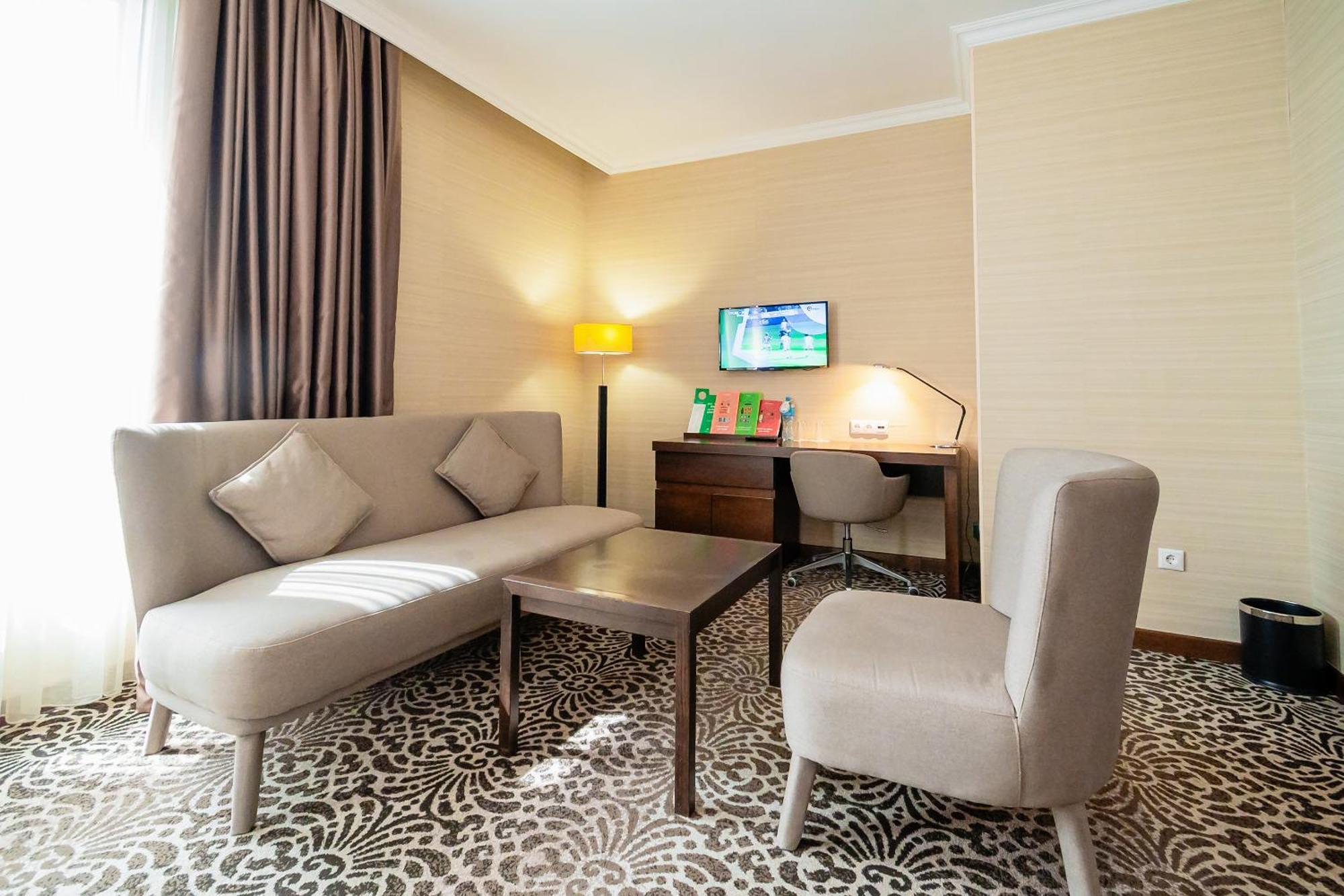 Holiday Inn Aktau By Ihg Exterior foto